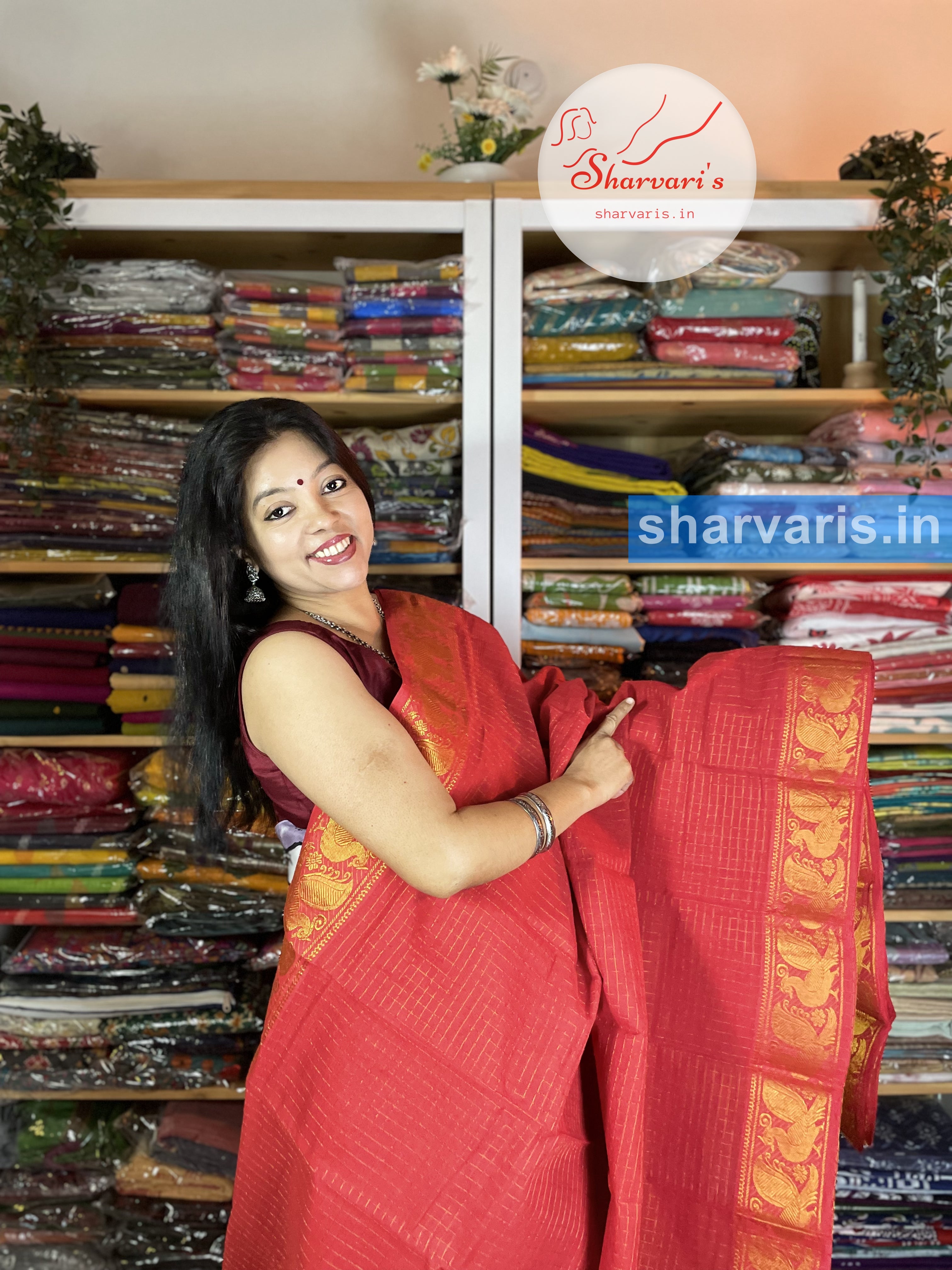 Beige and Red Madurai Sungudi Cotton Saree – Sharvari's