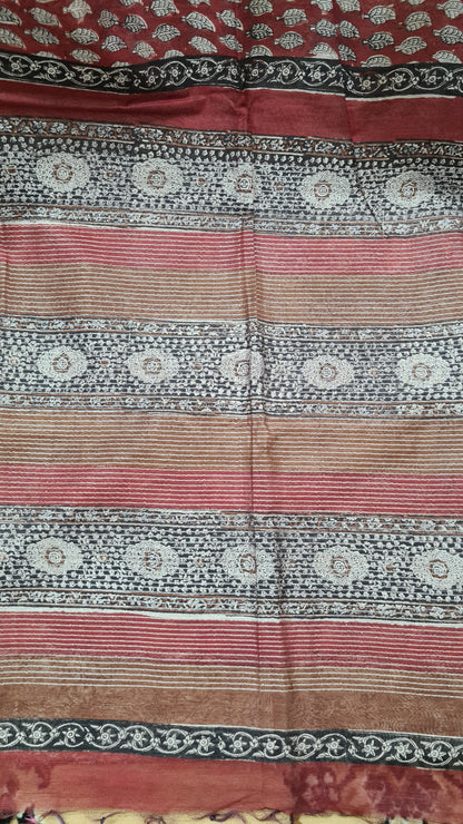 Maroon Blended Cotton Saree with Block Printed Patterns