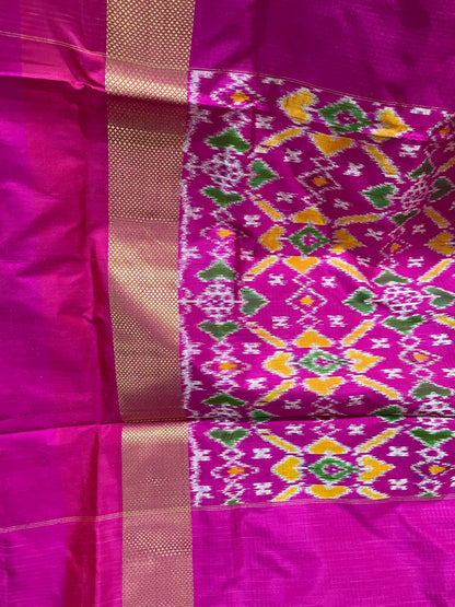 Kelly Green with Fuchsia Pink Pochampally Silk Saree