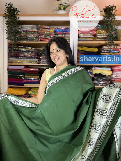 Leaf Green Premium Mulmul Cotton Saree with Paisley Prints