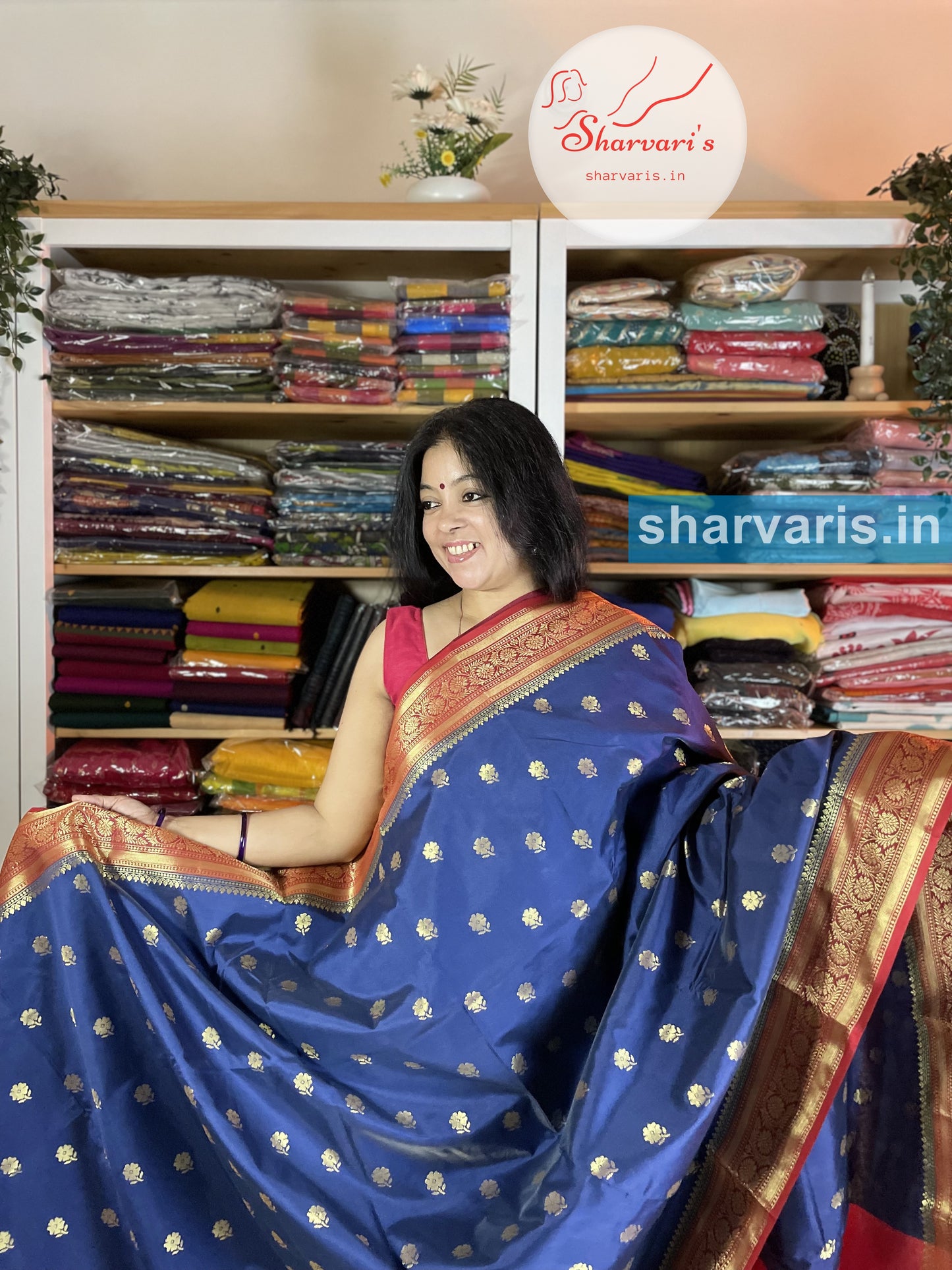 Navy Blue and Red Lichi Silk/Semi Silk Saree