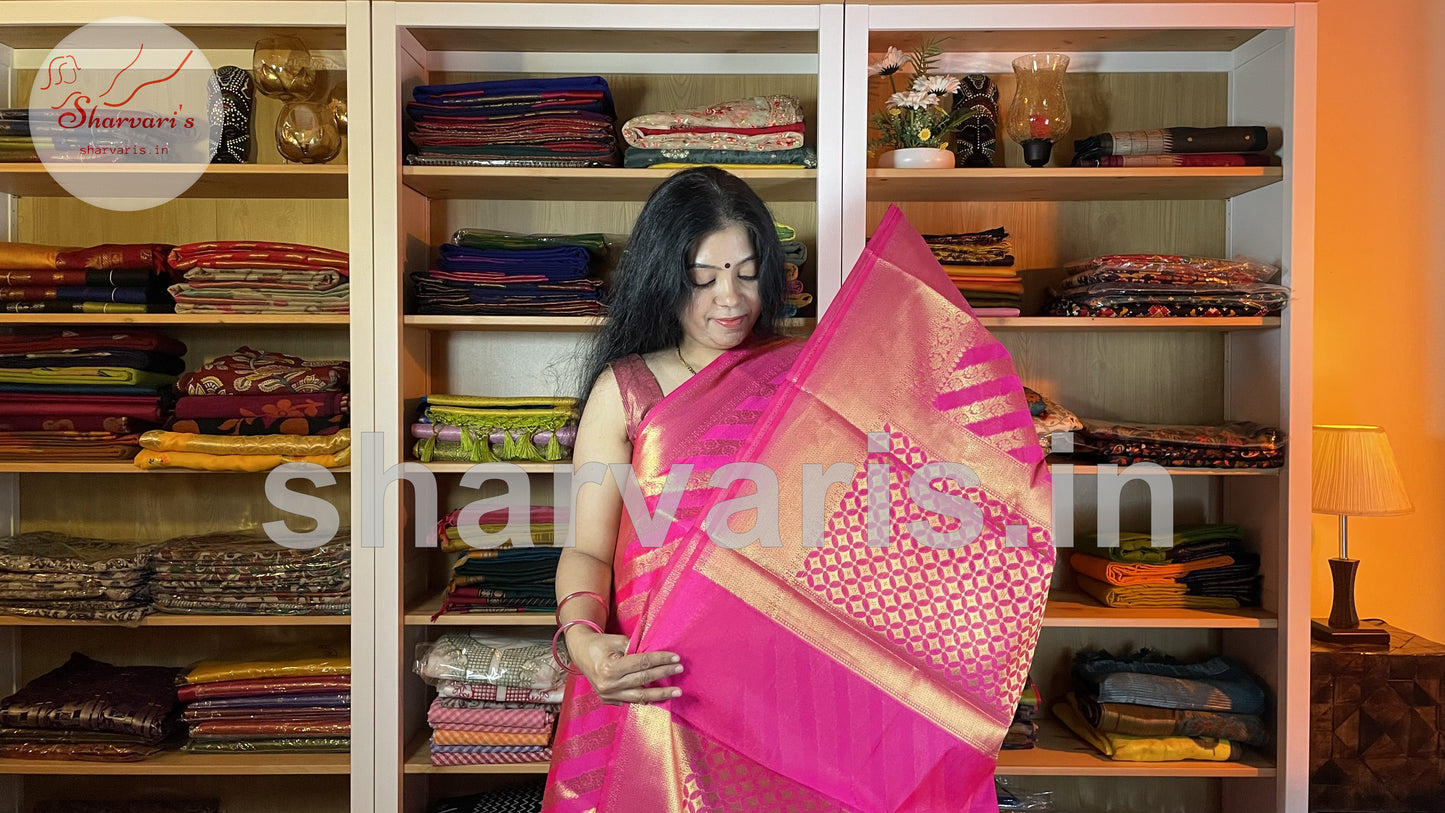 Fuchsia Pink Banarasi Maheshwari Blend Saree with Gold Leheriyas